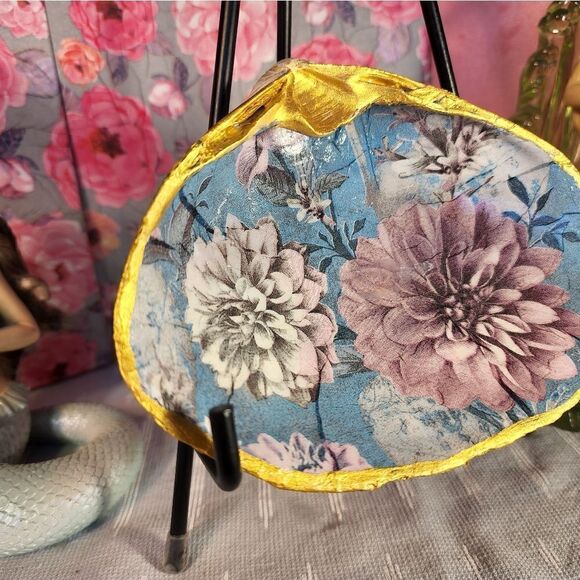 DECOUPAGE CLAM SHELL DECOUPAGE FLOWERS TRINKET DISH - Picture 2 of 7